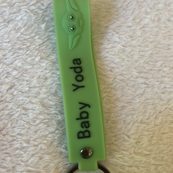 NWT baby Yoda keychain - Picture 3 of 8